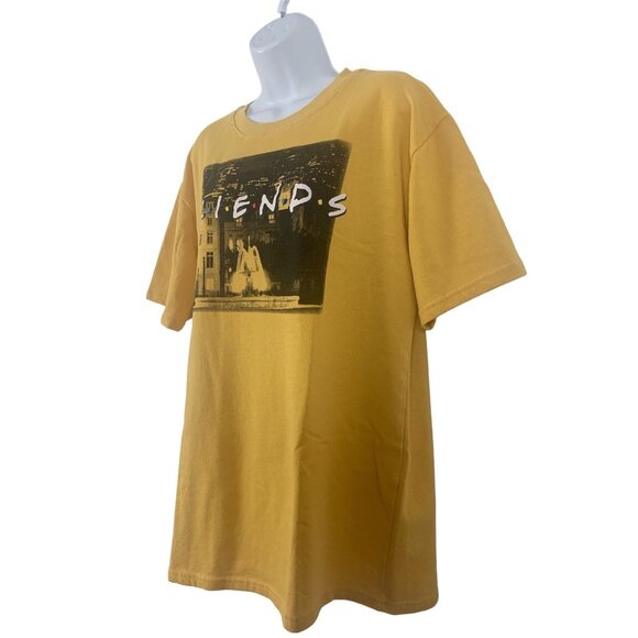 Friends Womens Casual Yellow Graphic Short Sleeves T-Shirt Size Medium - Picture 4 of 9